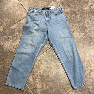 HOLLISTER ULTRA HIGH/RISE VINTAGE STRAIGHT